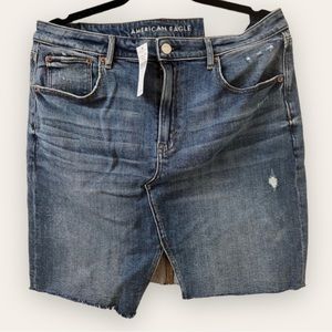 AMERICAN EAGLE - Super High-Rise Midi Denim Jean Skirt with Stretch